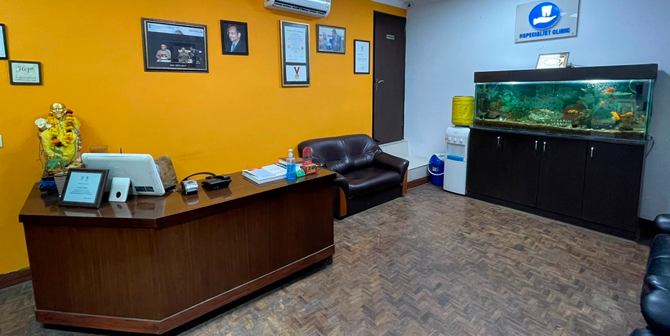 Saket Dental Clinic 1